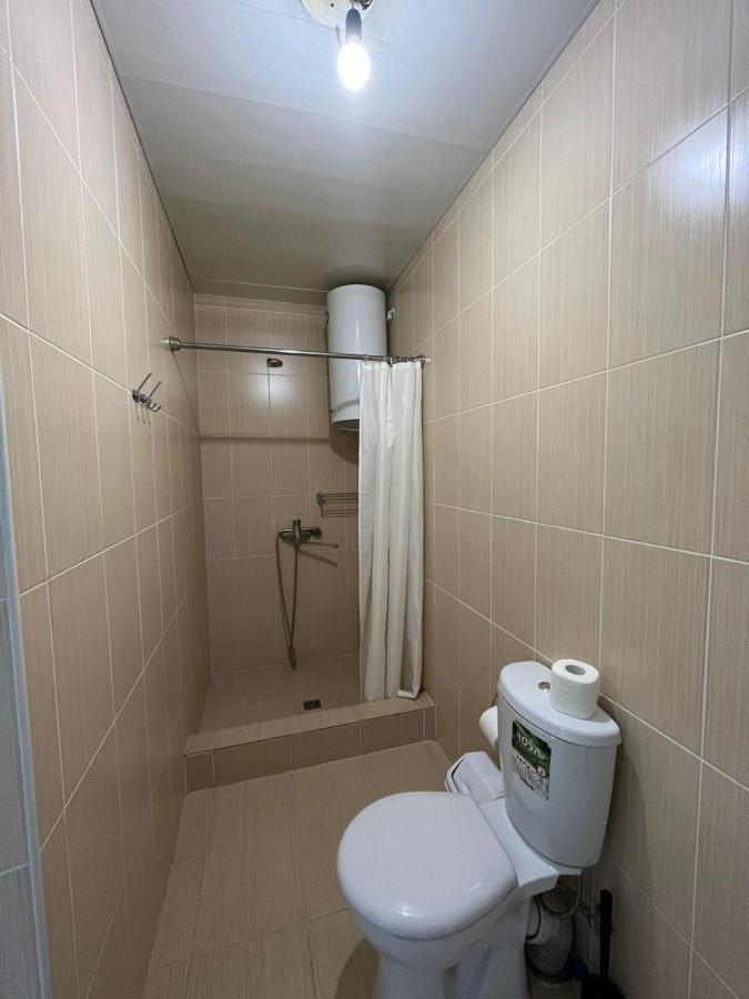 Guest House Esma Sukhumi Ngoại thất bức ảnh