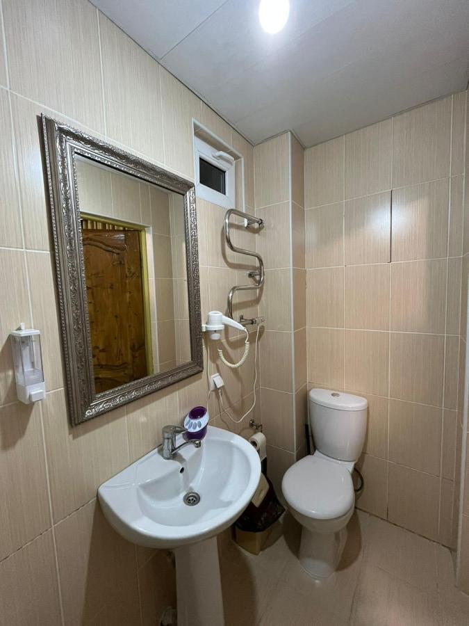Guest House Esma Sukhumi Ngoại thất bức ảnh