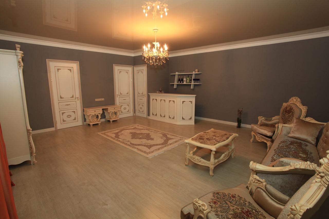 Guest House Esma Sukhumi Ngoại thất bức ảnh